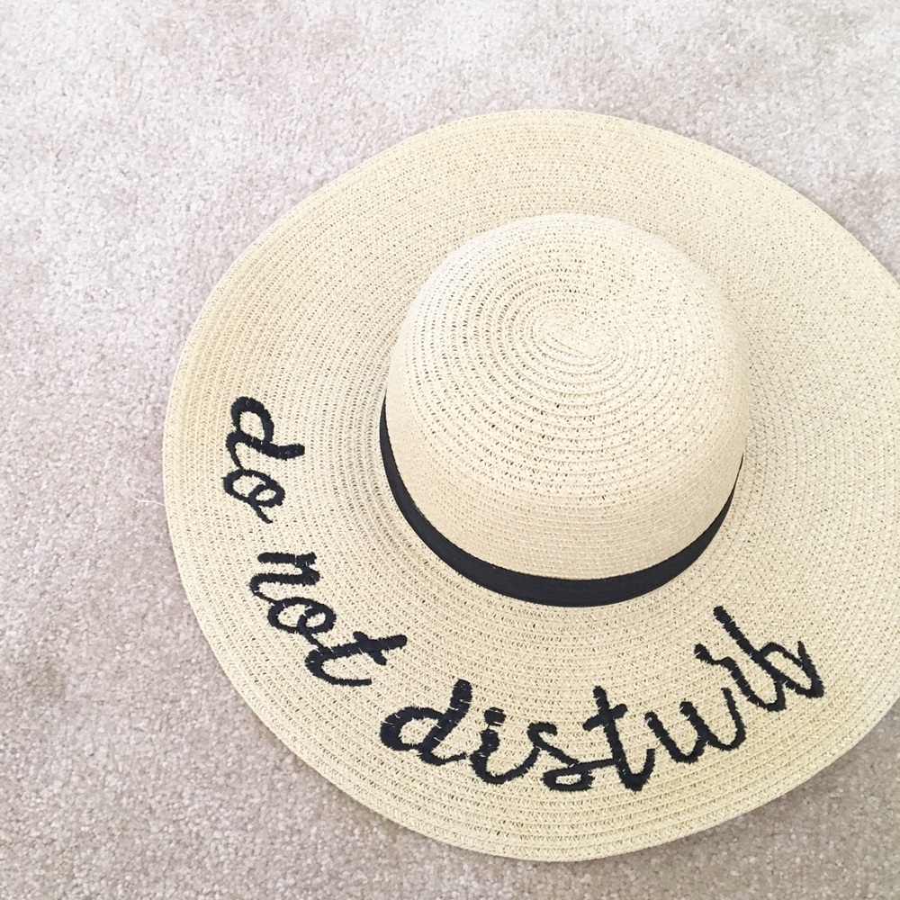 Statement beach wide brim hat - Picture 3 of 3