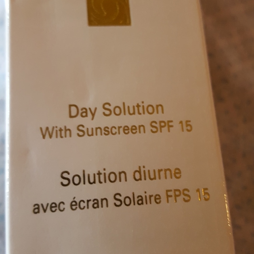 Sold out! Mary Kay Day and night solution