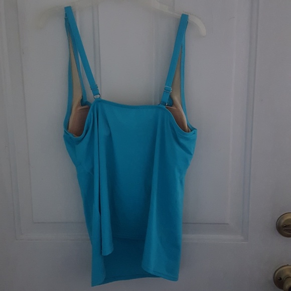 Lands End Tankini - Picture 2 of 3