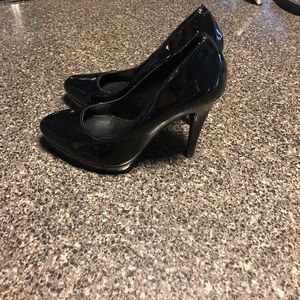 Aldo Black patent pumps size 37