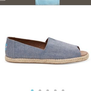 Toms Blue Slub Chambray Open Toe Espadrilles
