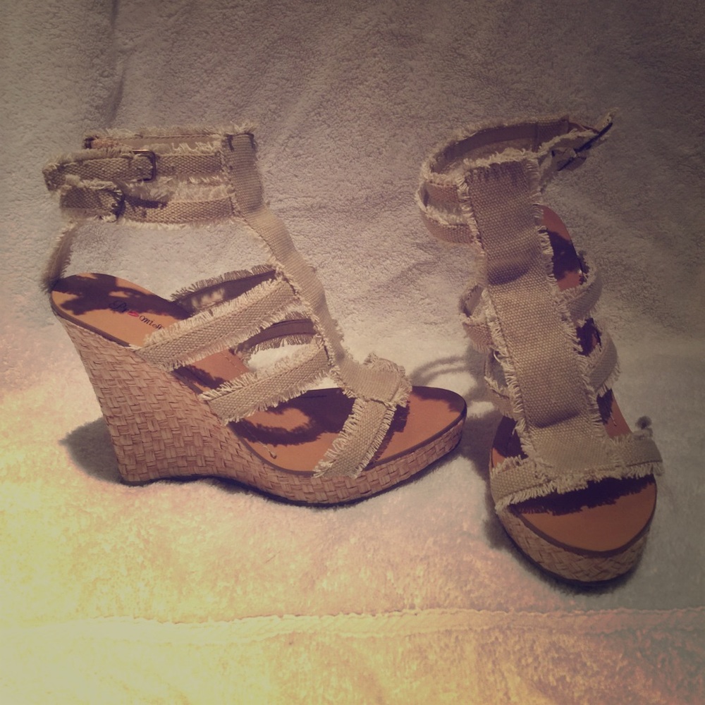 Promise sandal