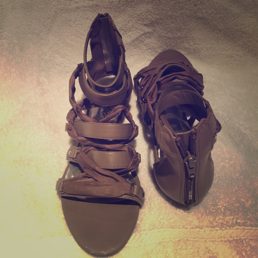Fergie sandal