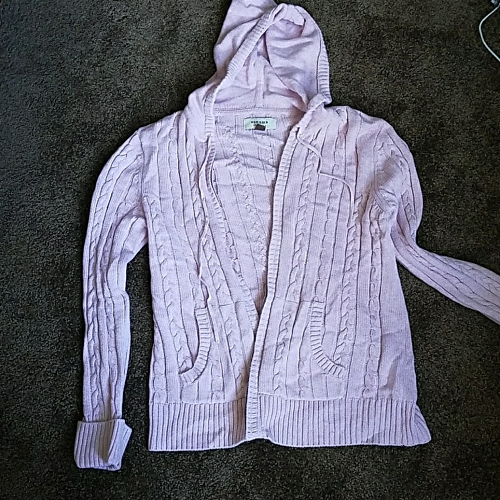 Laid back and comfy zip up sweater hoodie