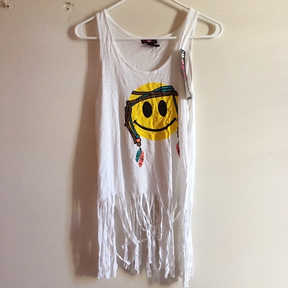 *NWT* Smiley Fringe Tank Crop Top - Picture 1 of 4
