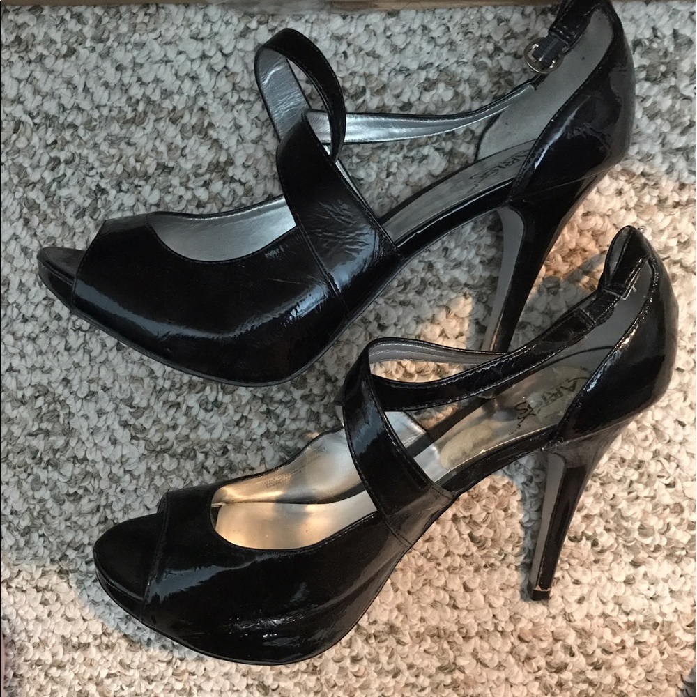 Carlos Santana criss-cross stiletto heels