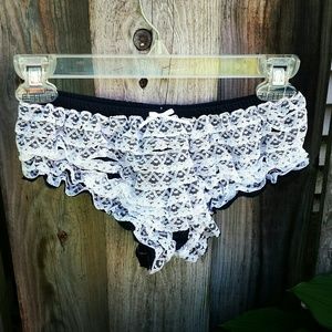 SALE NWT Hot Topic White Ruffle Panties S