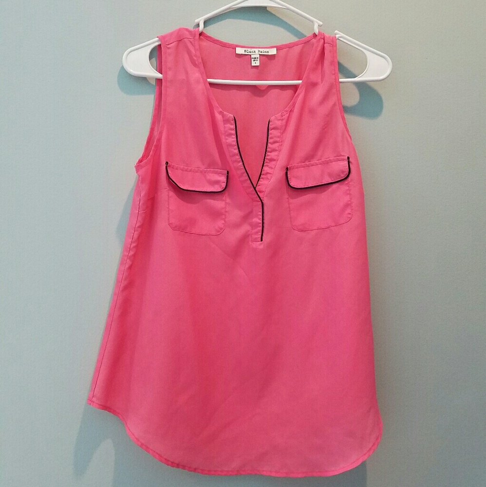 Black Rainn Sleeveless Top