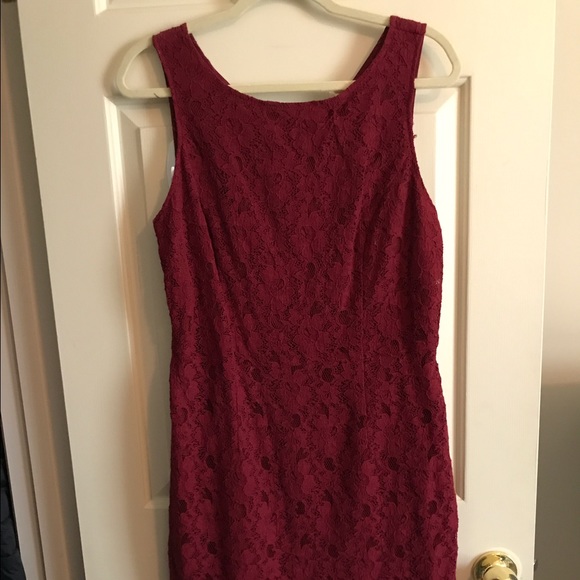 Wine colored lace shift dress - Picture 1 of 4