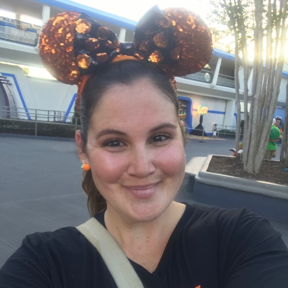 Meet your Posher, Katherine - Picture 2 of 4