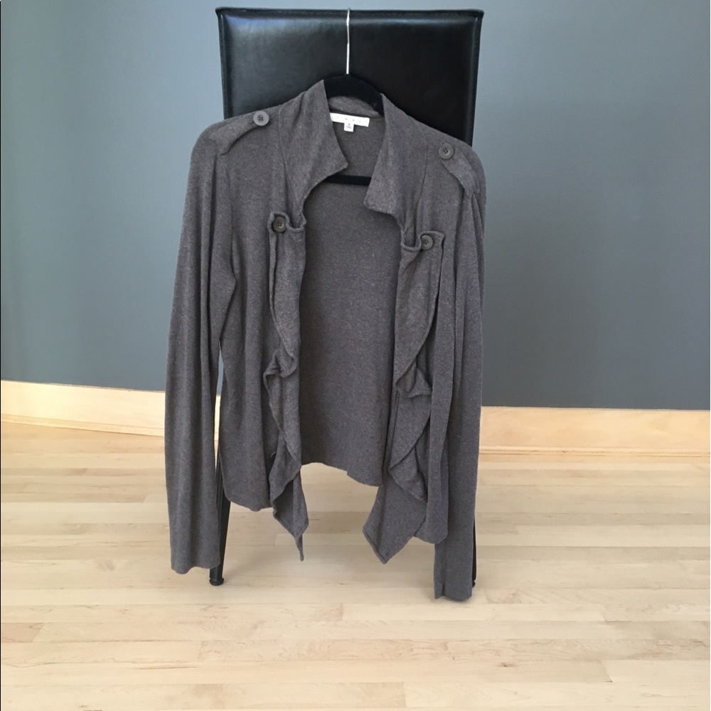 Sweater with buttons