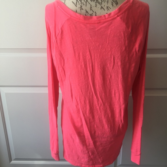 PINK Victoria's Secret Top Pink Medium Logo - Picture 7 of 8