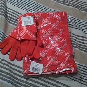Vera Bradley scarf and glove set