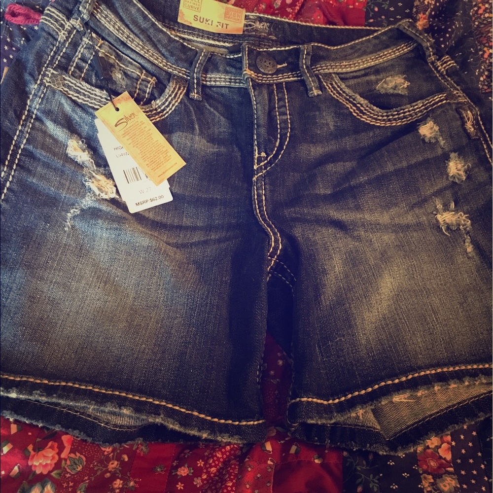 Silver sz 27 Suki fit, high rise, 5" inseam