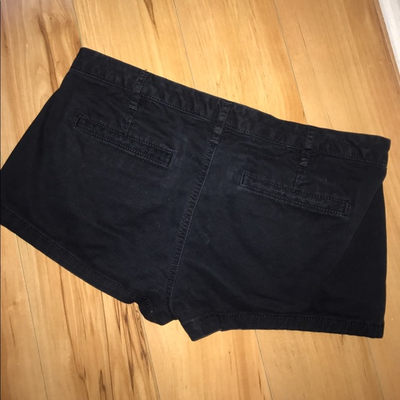 Express Black Pocketed Shorts, Size 4 - Picture 2 of 5