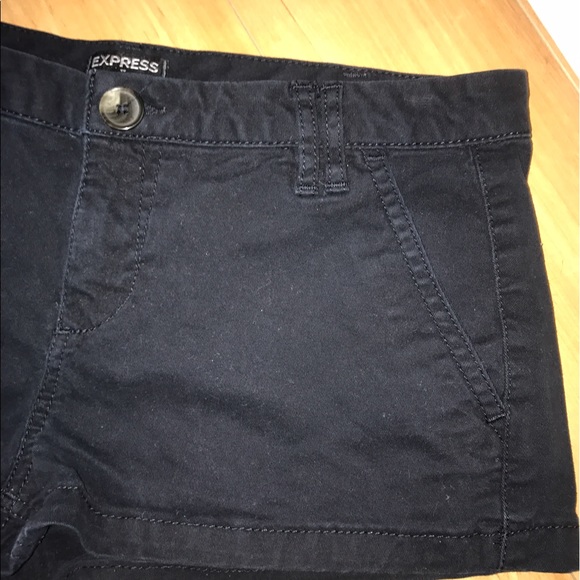 Express Black Pocketed Shorts, Size 4 - Picture 4 of 5