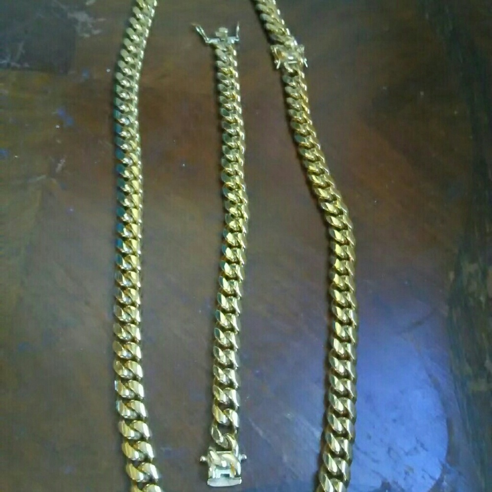 Stainless steel Cuban link chain n bracelet set