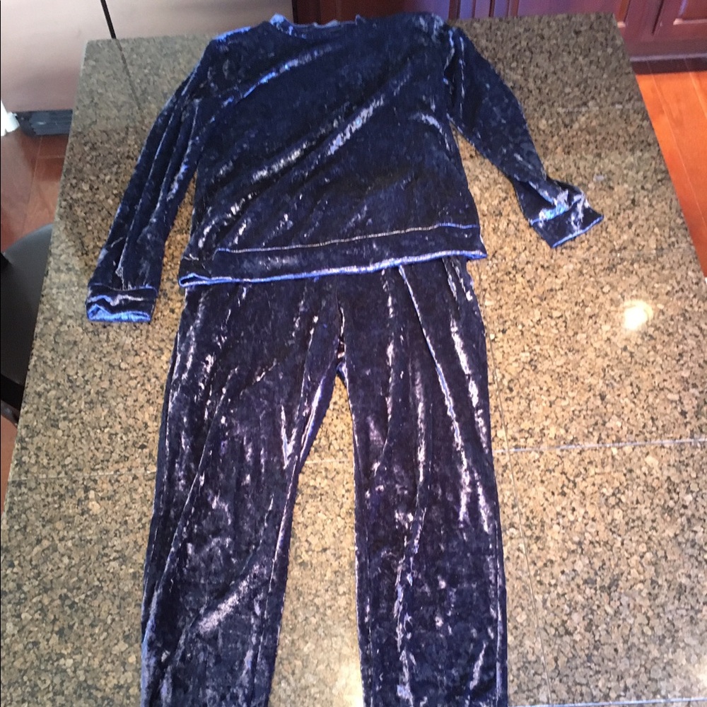 Velvet track suit