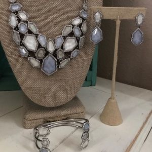 2 pieces (bracelet & earrings) from Modern mosaic
