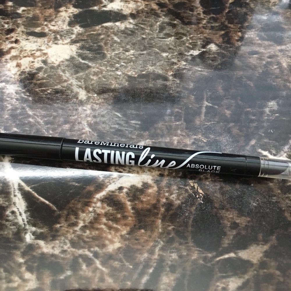 BareMinerals lasting line liner in absolute Black