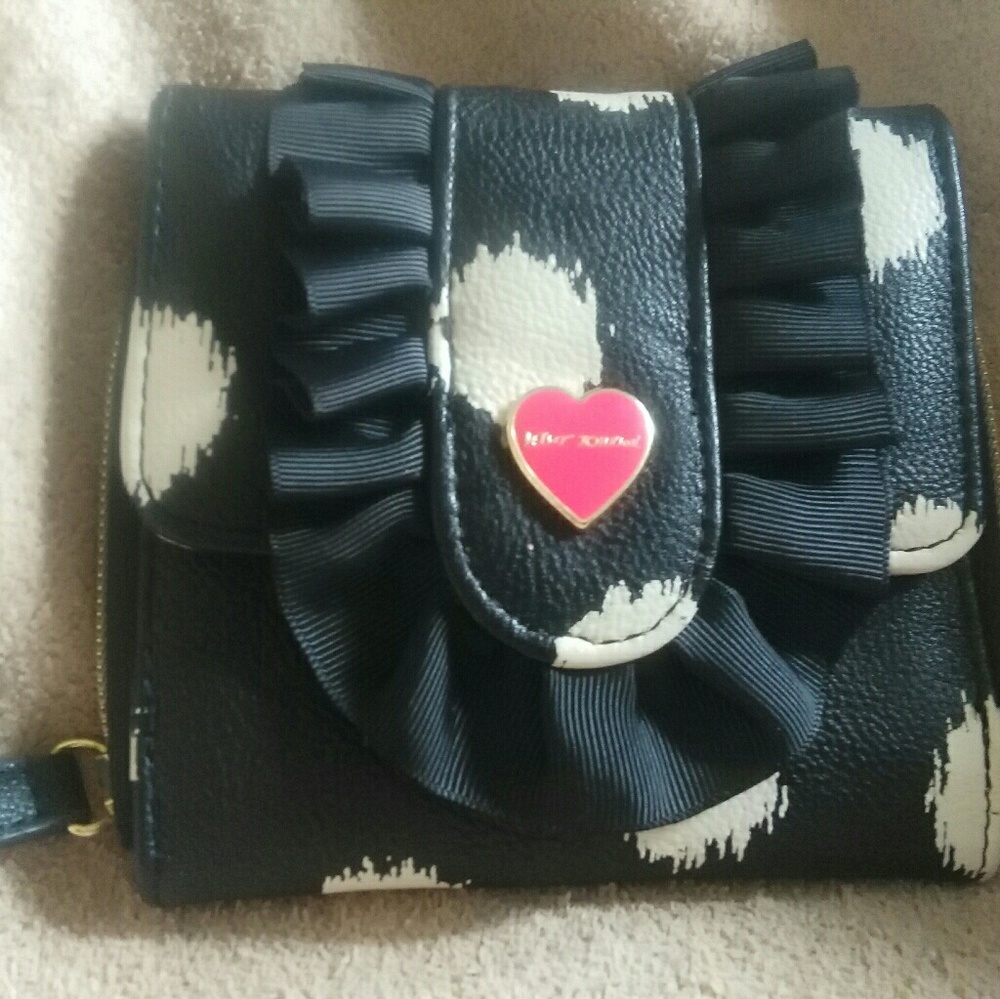 Betsey Johnson wallet