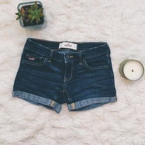 Hollister Dark Denim Shorts 🌊