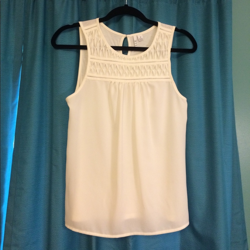 ❌SOLD❌ Cream tank top