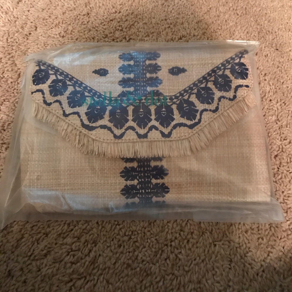 Stella & Dot City slim clutch