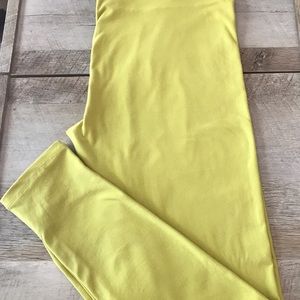 New Without Tags Yellow LuLaRoe (TC) Leggings