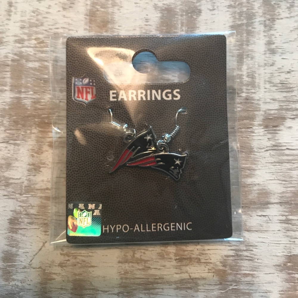 NE PATRIOTS EARRINGS