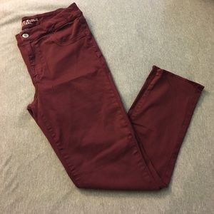 Original American Eagle Outfitters Maroon Leggings