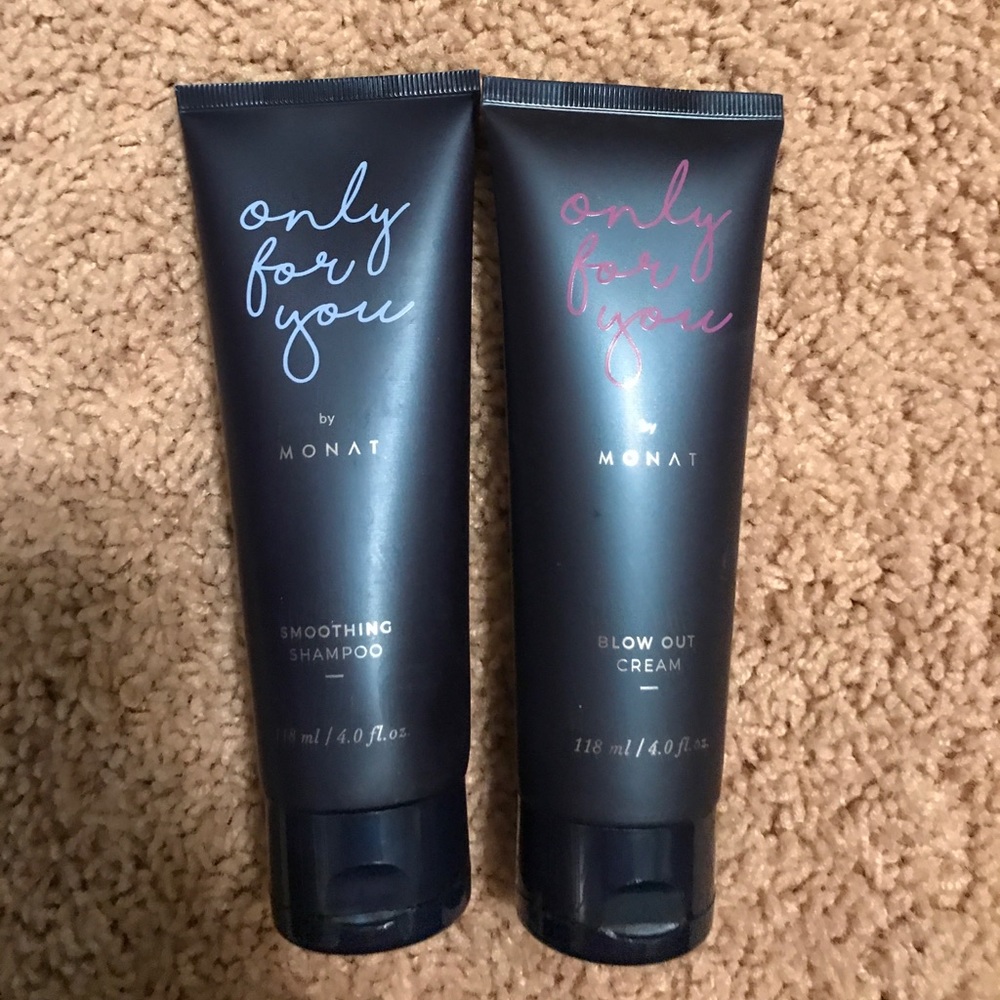 Brand New Monat Smoothing Shampoo plus Blow out