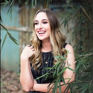 Meet your Posher, Sage