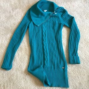 GUESS Sweater