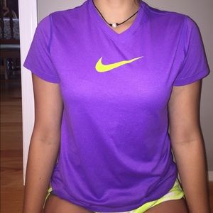 nike running shirt