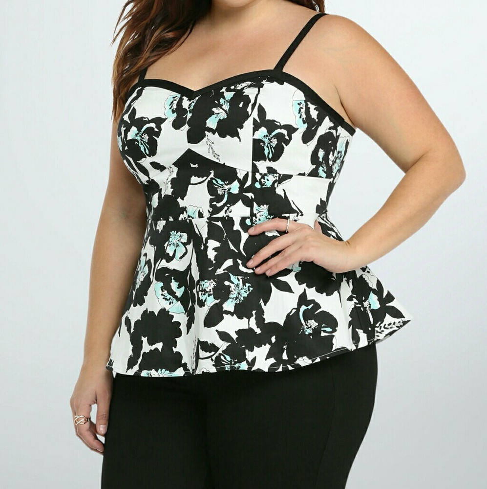 Torrid Retro Chic Style Floral Sateen Peplum top🥳