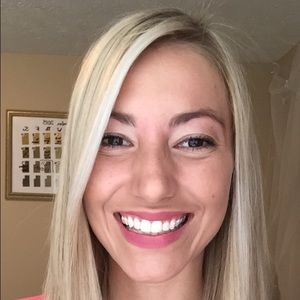 Meet your Posher, Jessica