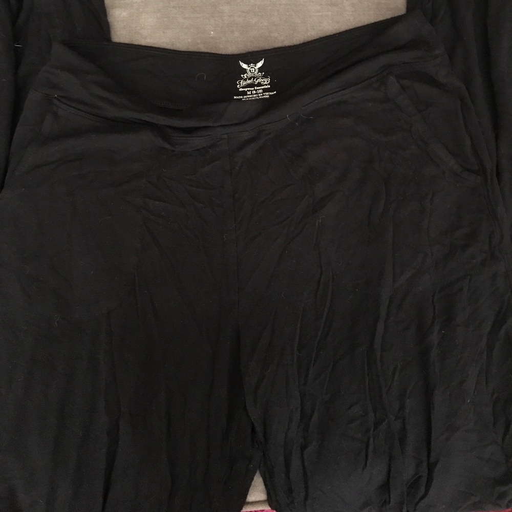 Flowy and stretchy lounge pants