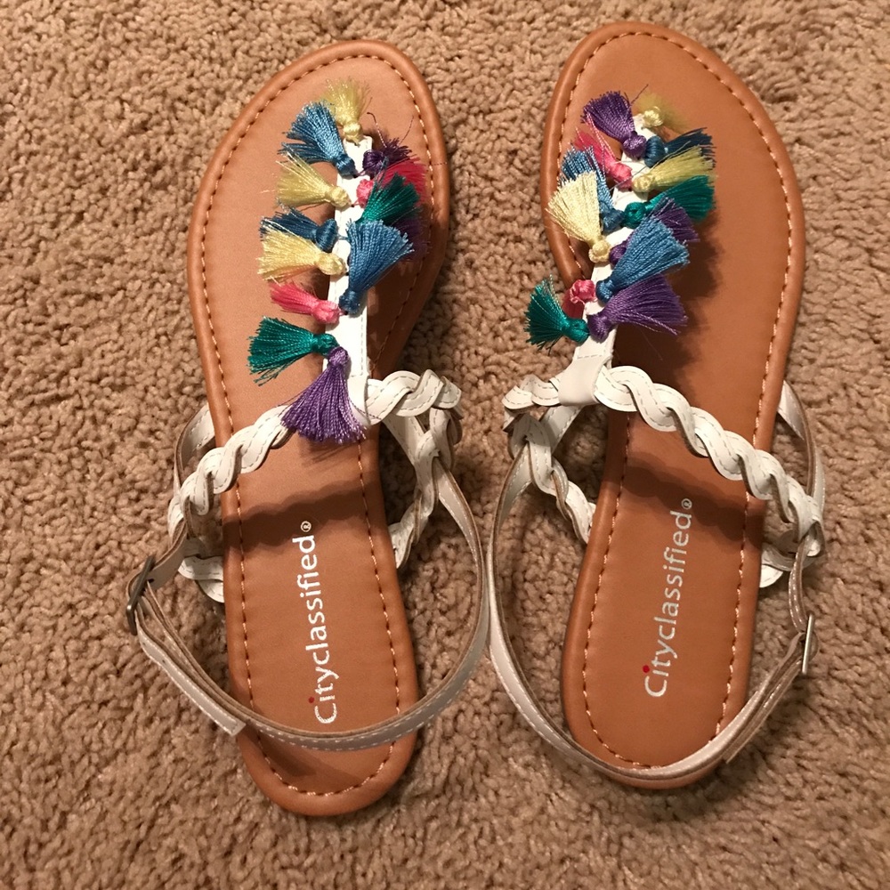 Boutique Sandals NEW size 8