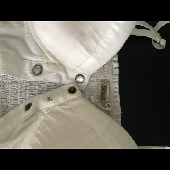 Guess - Picture 3 of 3