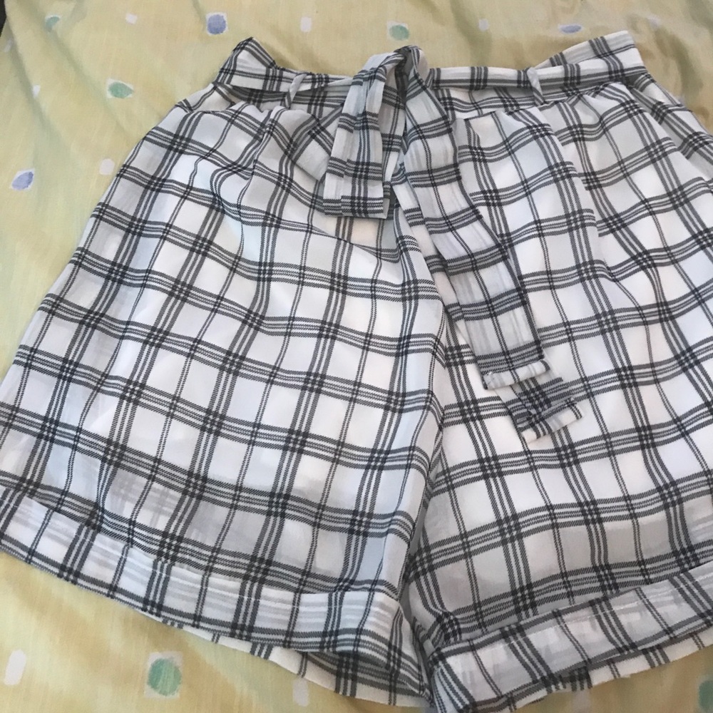 Tie shorts, flowy and comfortable