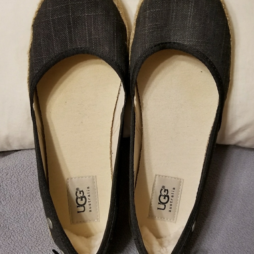 **BOGO!** UGG Flats--Super cute!