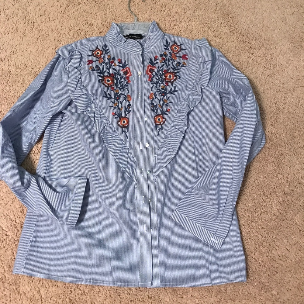 Beautiful Blouse Size Small NWT
