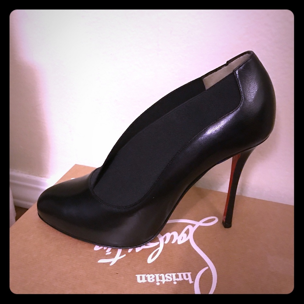Christian Loubotuin 4inch heels