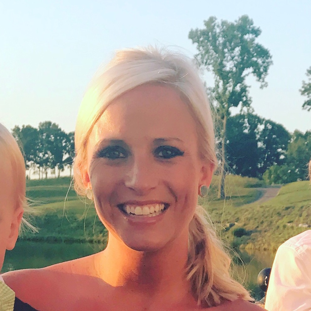 Meet your Posher, Caitlin