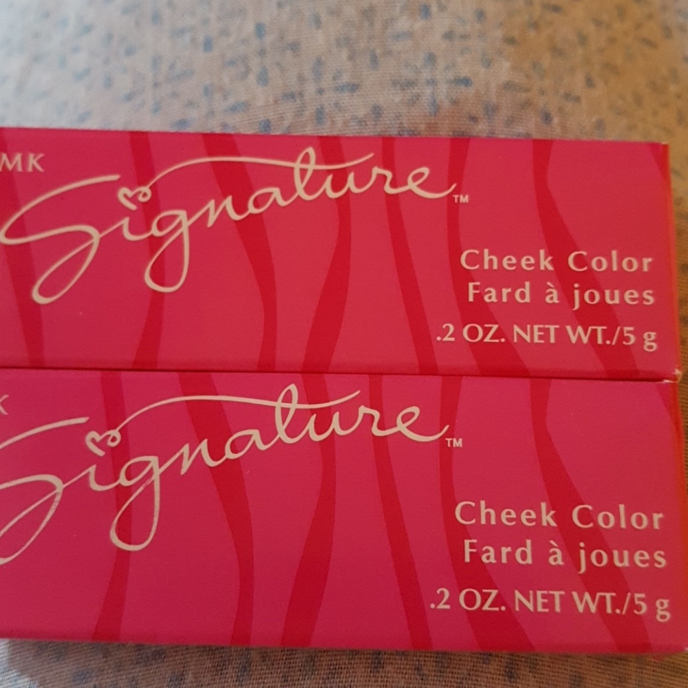 MK Signature Cheek color (available later)