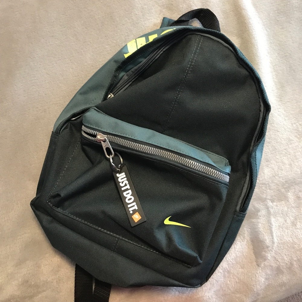 Mini Nike back pack