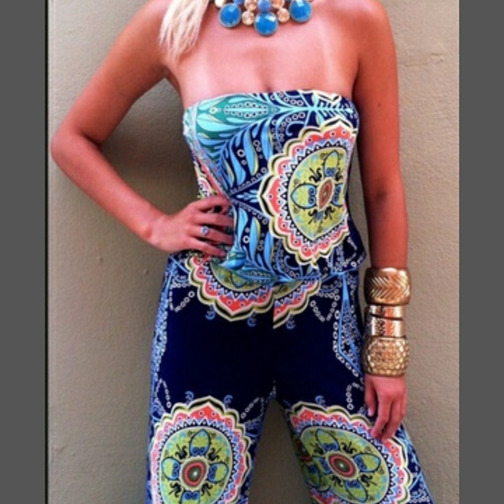 Print Jumpsuit - Picture 2 of 5