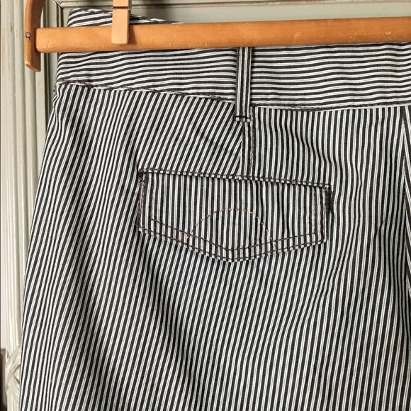 Pin stripe jeans - Picture 3 of 6