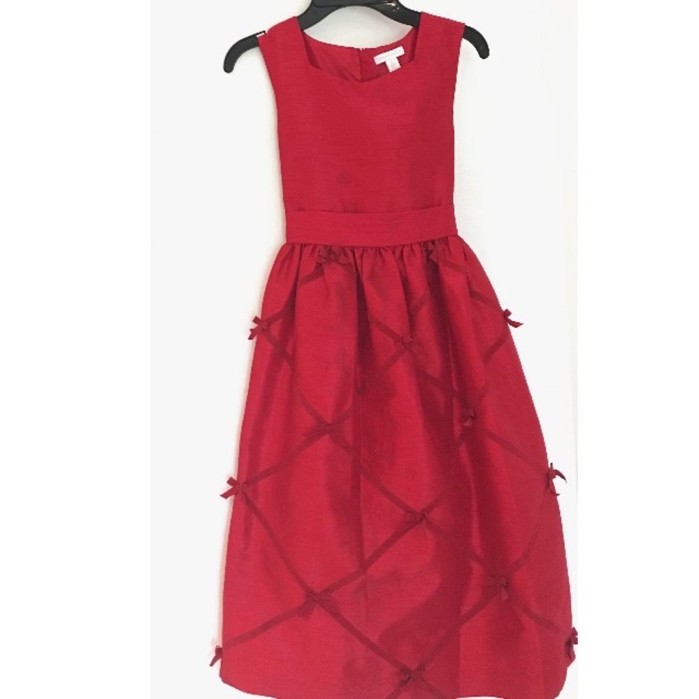 Beautiful classic red dress